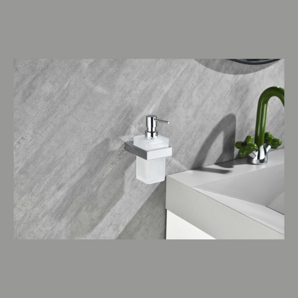 Настенный дозатор для жидкого мыла Grocenberg AC0028, хром