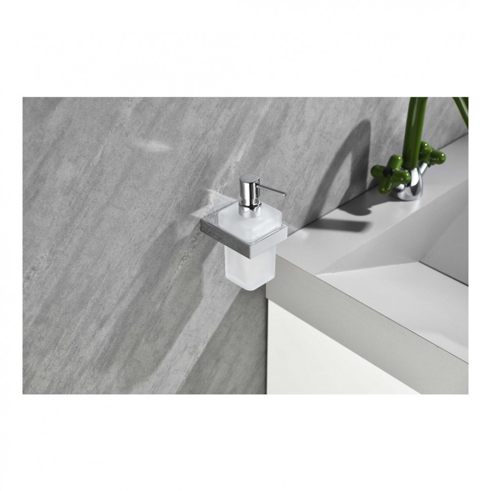 Настенный дозатор для жидкого мыла Grocenberg AC0028, хром