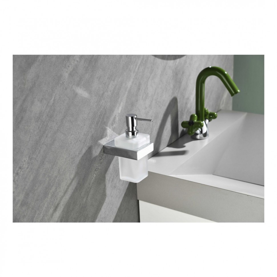 Настенный дозатор для жидкого мыла Grocenberg AC0028, хром