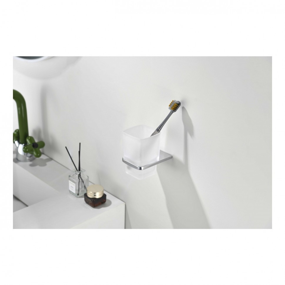 Настенный стакан одинарный Grocenberg AC0053, хром Настенный стакан одинарный Grocenberg AC0053, хром